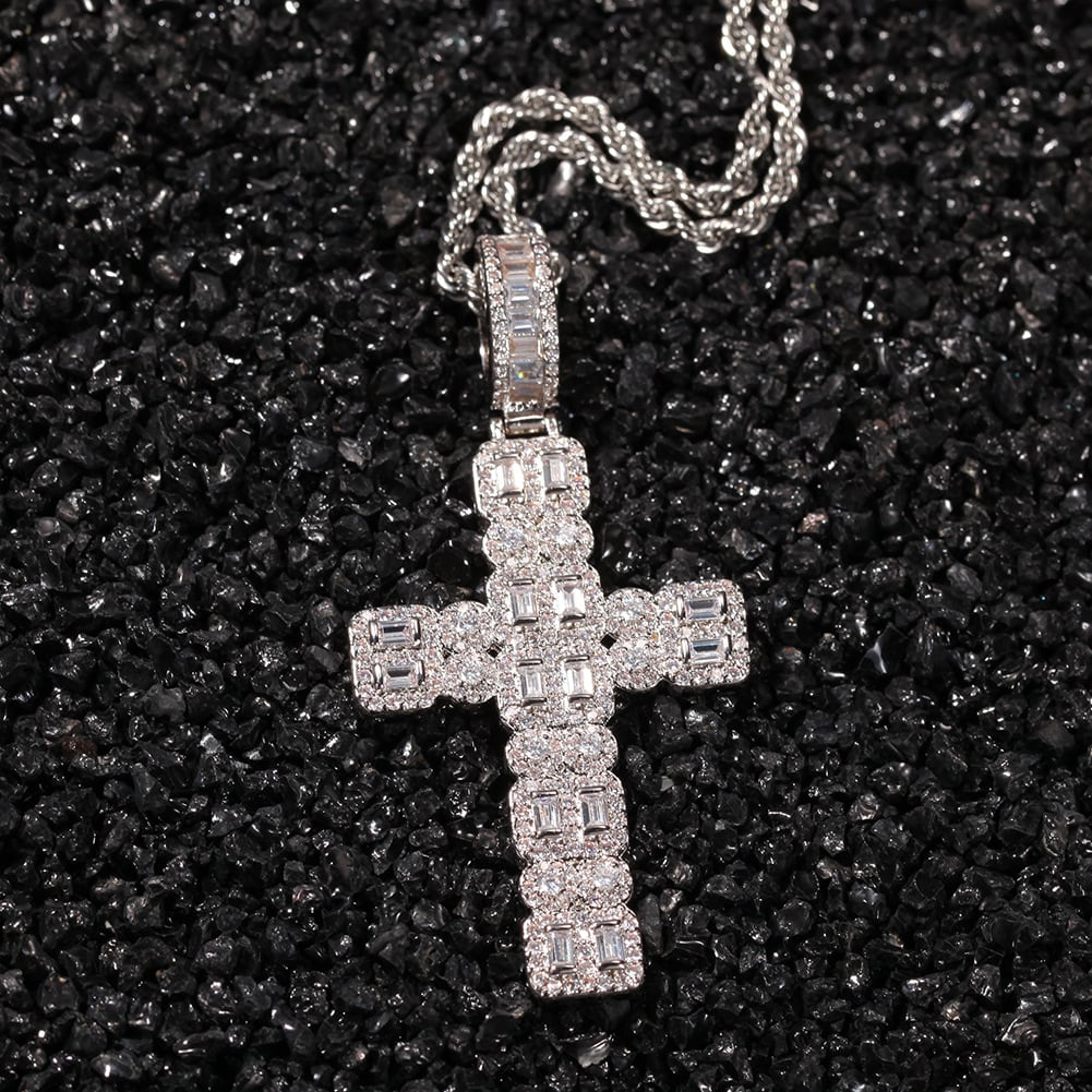 【grt13】Iced Out Zirconia Cross Pendant