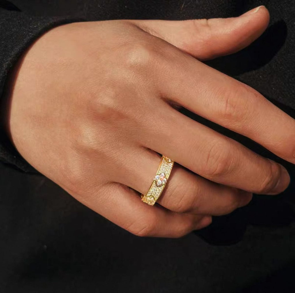 【grt53】Clover Ring