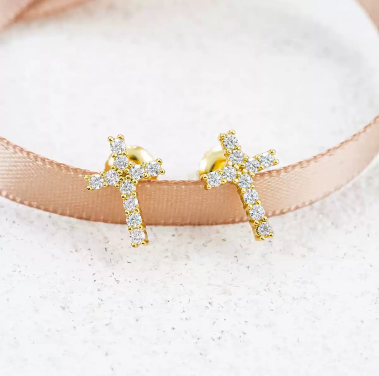 【grt16】Moissanite Cross Pierce