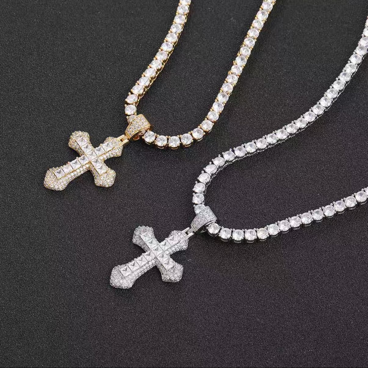 【grt45】Iced Out Sword Cross Necklace