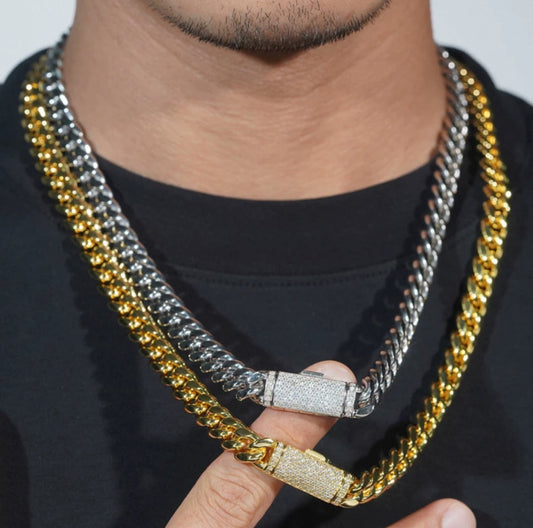 【grt32】Iced Out Moissanite Cuban Necklace (8mm)