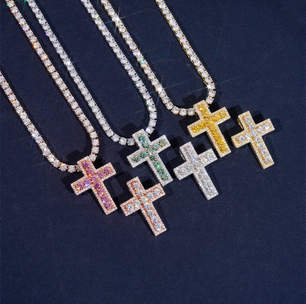 【grt15】Luxury Moissanite Cross Pendant