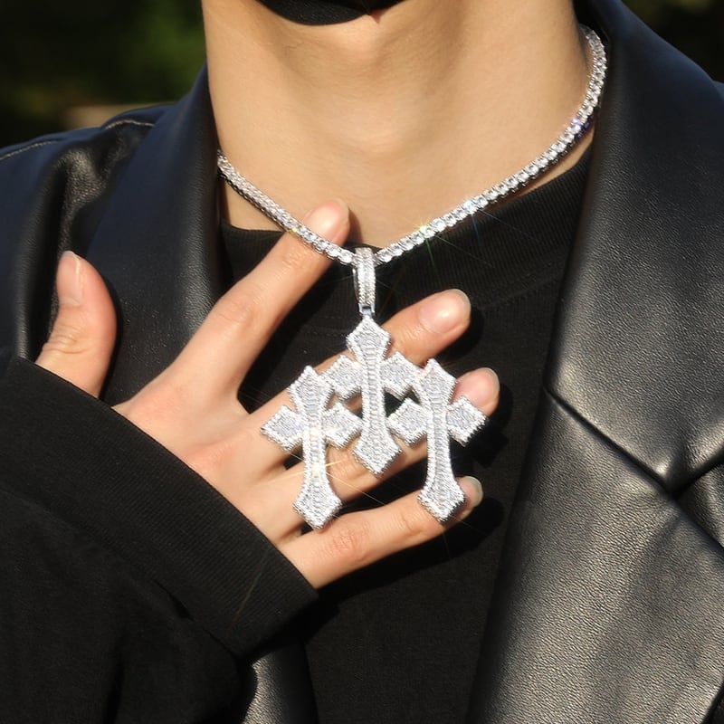 【grt19】Triple Cross Pendant